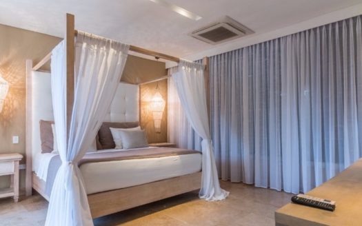 Luxury 3 Bedroom Old City House