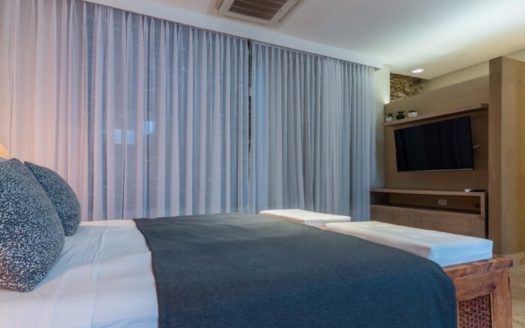 Luxury 3 Bedroom Old City House