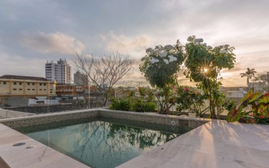 Luxury 3 Bedroom Old City House