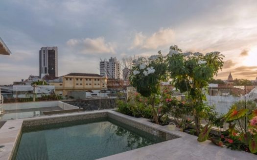 Luxury 3 Bedroom Old City House