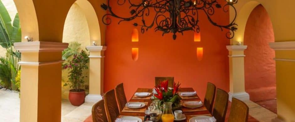 Colonial 7 BDRM Mansion in Historic Centre with Pool