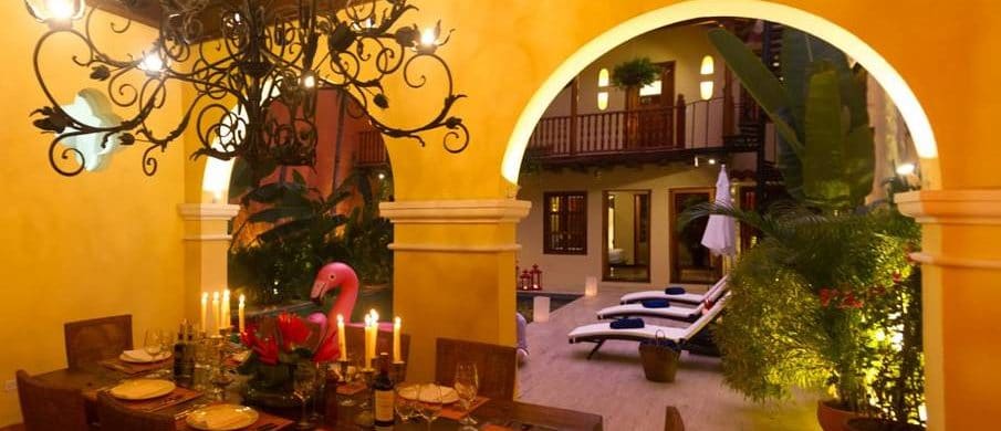 Colonial 7 BDRM Mansion in Historic Centre with Pool