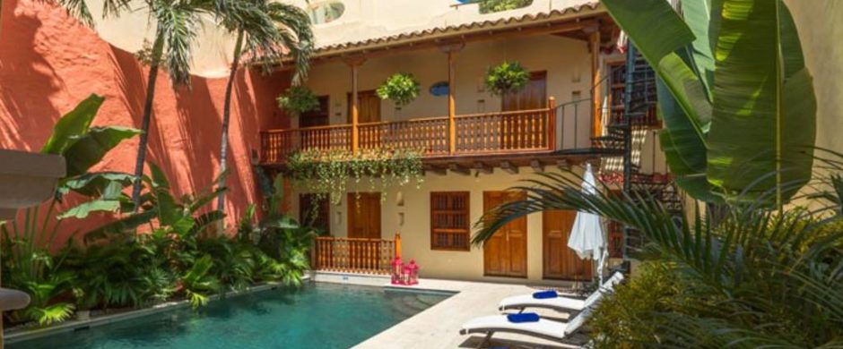 Colonial 7 BDRM Mansion in Historic Centre with Pool