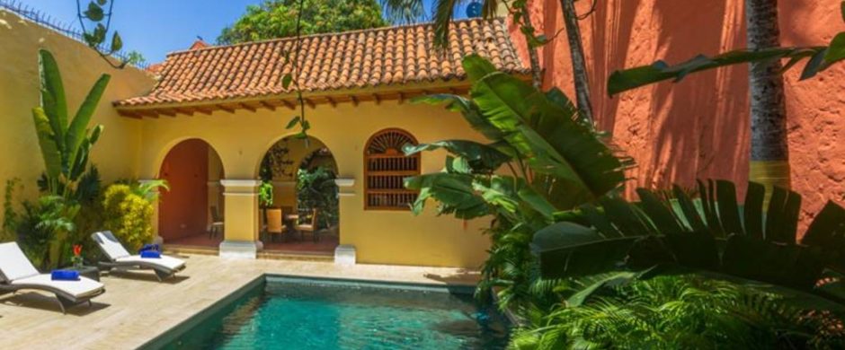 Colonial 7 BDRM Mansion in Historic Centre with Pool