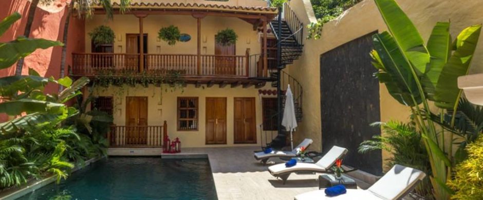 Colonial 7 BDRM Mansion in Historic Centre with Pool