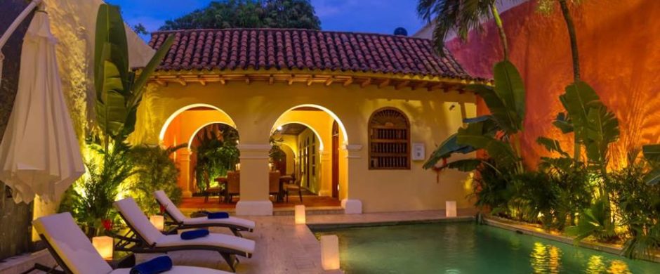 Colonial 7 BDRM Mansion in Historic Centre with Pool