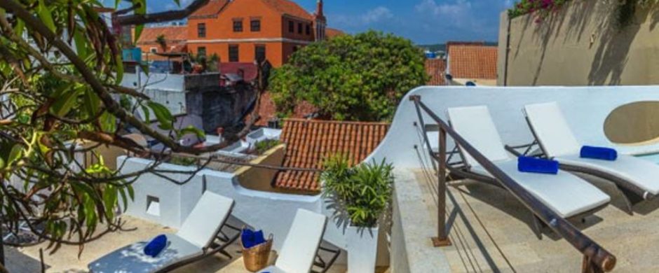 Colonial 7 BDRM Mansion in Historic Centre with Pool