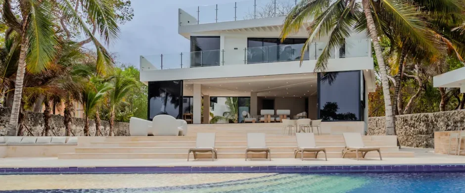 4 BDRM Beachfront Villa Baru with Private Beach