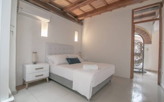 4 BR Luxury Mansion in Top Location Old City