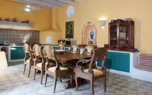 Charming Old City 5 Bedroom Chateau