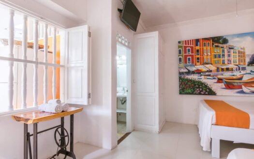 15 BR Fantastic Santo Villa | Old City Centre