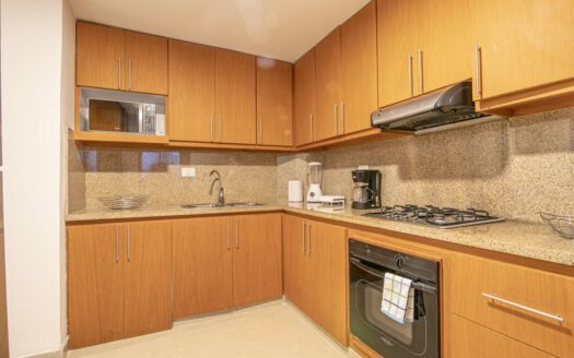 Lux 8 BR Penthouse + 2 Private Jacuzzis
