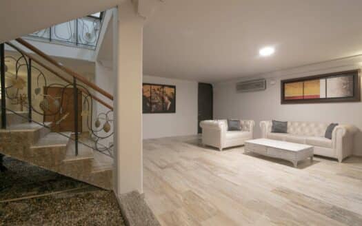 Beautiful 6 BR Mansion in Bocagrande
