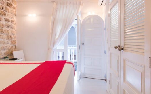 15 BR Fantastic Santo Villa | Old City Centre