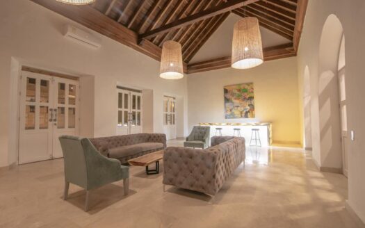 15 Bedroom Villa in the Old City