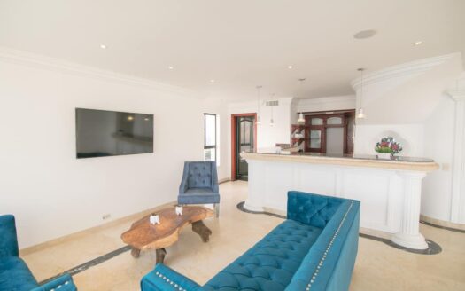 Lux 8 BR Penthouse + 2 Private Jacuzzis