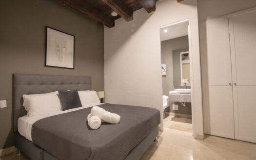 15 Bedroom Villa in the Old City