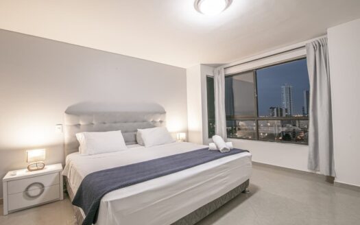 Lux 8 BR Penthouse + 2 Private Jacuzzis