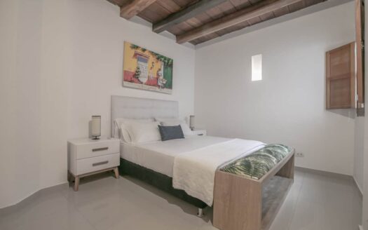 4 BR Luxury Mansion in Top Location Old City