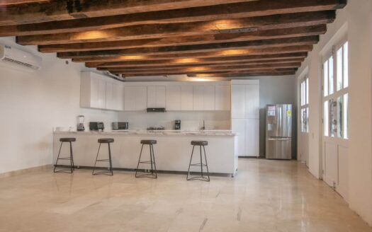 15 Bedroom Villa in the Old City