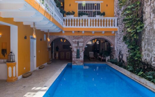 15 BR Fantastic Santo Villa | Old City Centre