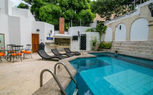 Beautiful 6 BR Mansion in Bocagrande