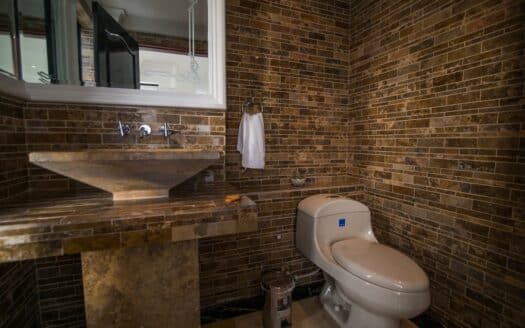 Lux 8 BR Penthouse + 2 Private Jacuzzis