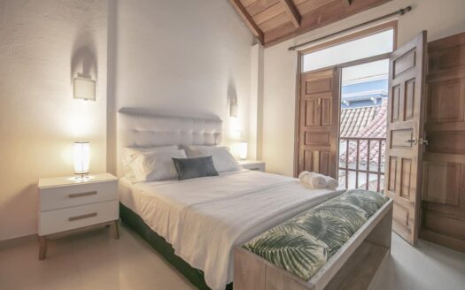 4 BR Luxury Mansion in Top Location Old City