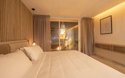 16 BR in Clock Tower Plaza with Private Pool