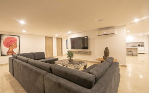 9 BR in Clock Tower Plaza with Private Pool