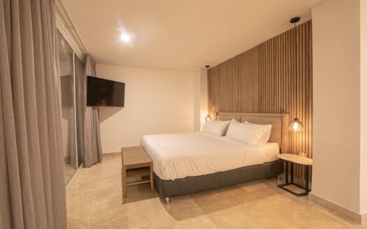 9 BR in Clock Tower Plaza with Private Pool