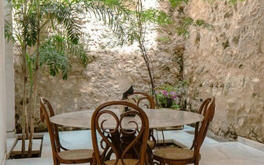 Casa Antonio – Renovated Colonial House 6Bdr