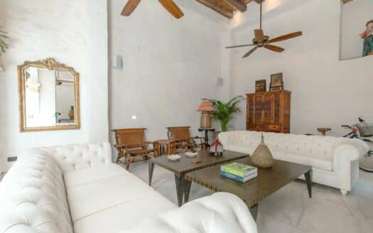 Casa Antonio – Renovated Colonial House 6Bdr