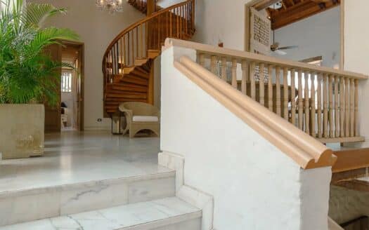 Casa Antonio – Renovated Colonial House 6Bdr
