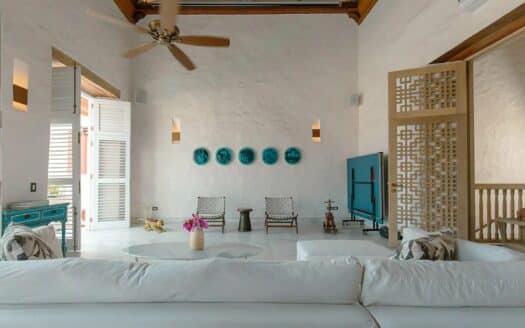 Casa Antonio – Renovated Colonial House 6Bdr