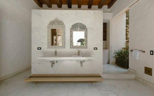 Casa Antonio – Renovated Colonial House 6Bdr
