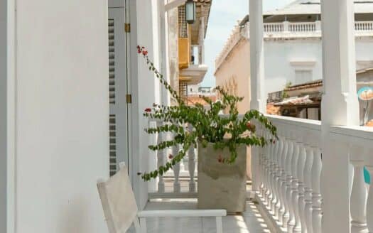 Casa Antonio – Renovated Colonial House 6Bdr
