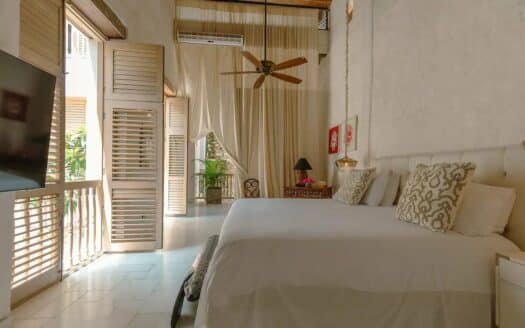 Casa Antonio – Renovated Colonial House 6Bdr