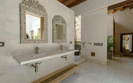 Casa Antonio – Renovated Colonial House 6Bdr