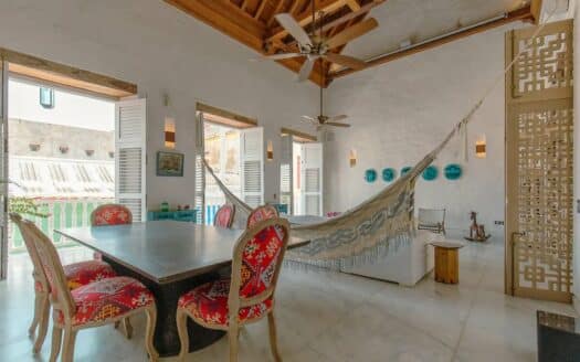 Casa Antonio – Renovated Colonial House 6Bdr