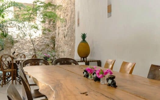 Casa Antonio – Renovated Colonial House 6Bdr