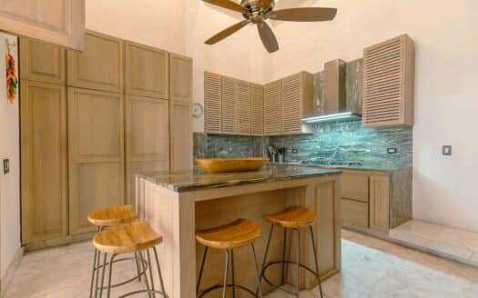 Casa Antonio – Renovated Colonial House 6Bdr