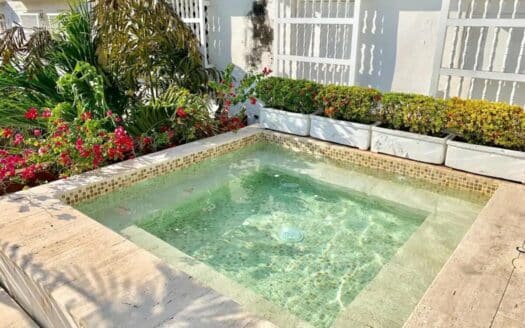 Cheerful 5 BR House W/Pool in the Wall City