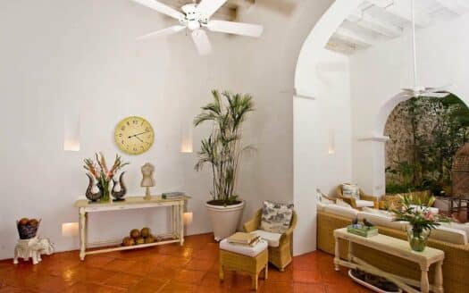 LUXURY 7 BR Mansion in Old City with Rooftop Pool