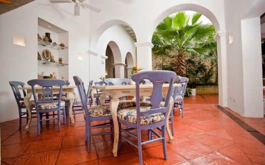LUXURY 7 BR Mansion in Old City with Rooftop Pool