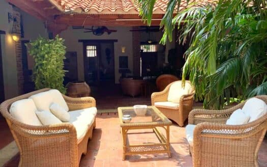 Old City 5BR COLONIAL Mansion Private Pool Jacuzzi