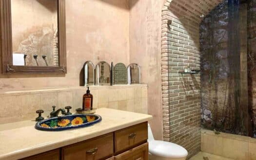Old City 5BR COLONIAL Mansion Private Pool Jacuzzi