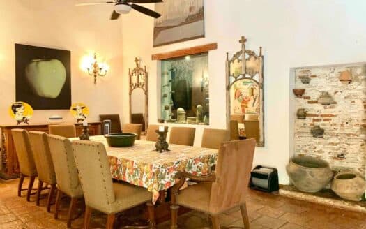 Old City 5BR COLONIAL Mansion Private Pool Jacuzzi