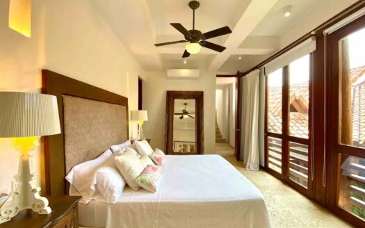 STUNNING 5 Bedroom Mansion in the old City