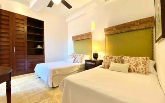 STUNNING 5 Bedroom Mansion in the old City